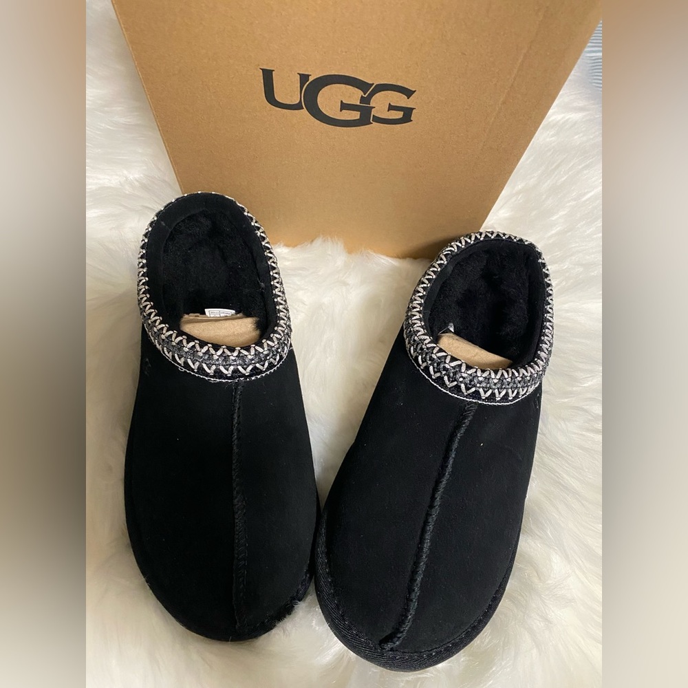 New in BOX Ugg W Tasman USA 8
